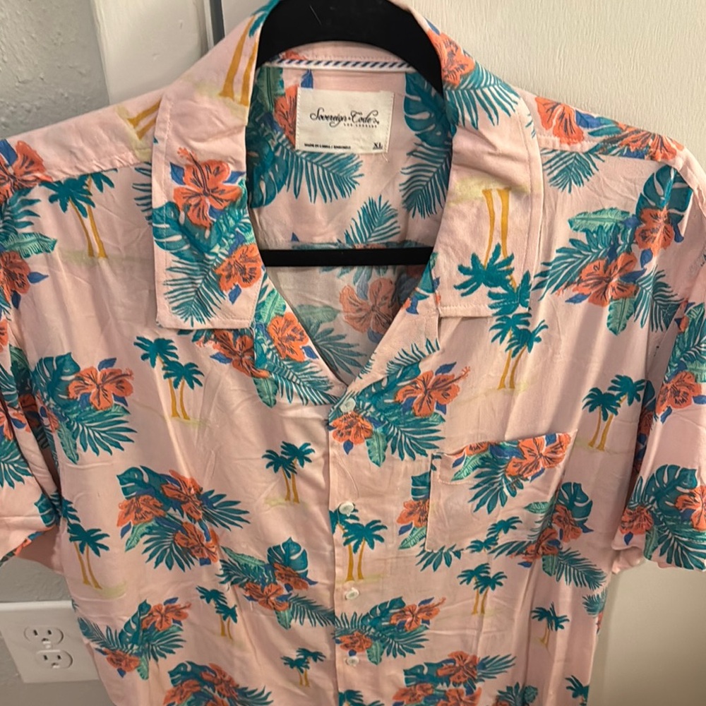 Sovereign Code Camp Collar Resort Shirt NWOT